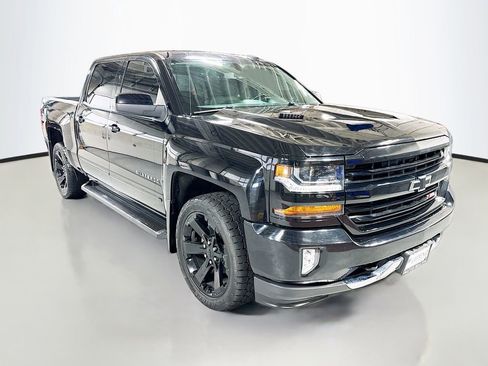 Used 2018 Chevrolet Silverado 1500 LT w/ All Star Edition image 3