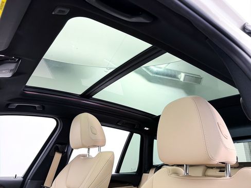 Used 2019 BMW X3 sDrive30i w/ Convenience Package RWD image 3