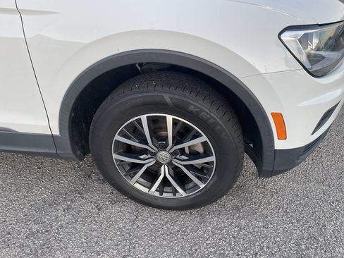Used 2020 Volkswagen Tiguan SE image 14