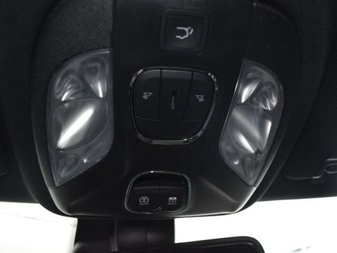 New 2026 Jeep Compass Latitude w/ Sun and Sound Group AWD/4WD image 30