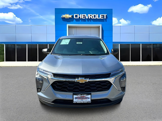 New 2026 Chevrolet Trax LS w/ Driver Confidence Package FWD image 9