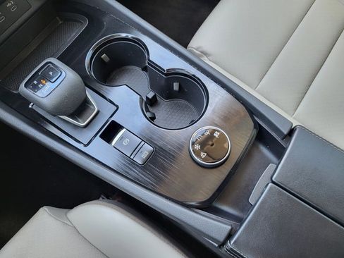 Certified 2024 Nissan Rogue SV w/ SV Premium Package AWD/4WD image 14