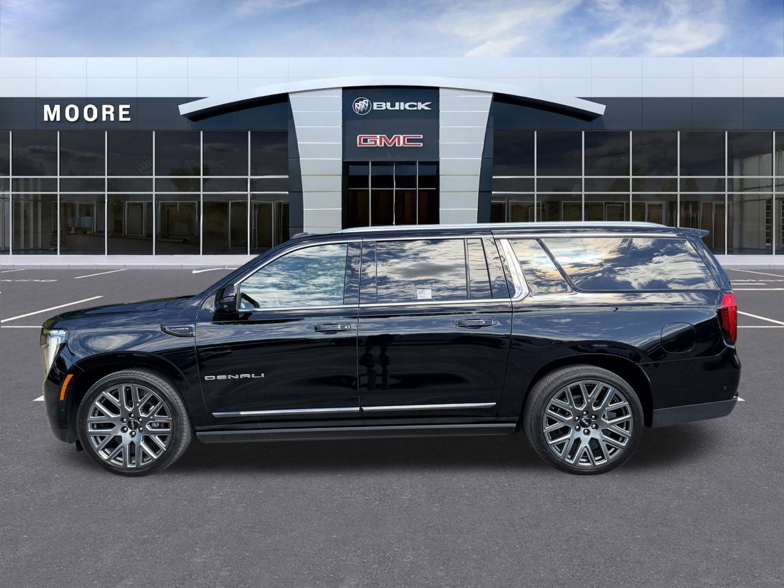 Used 2026 GMC Yukon XL Denali Ultimate w/ LPO, Illumination Package AWD/4WD image 6
