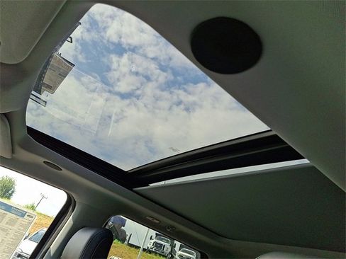 New 2025 Ford F250 Lariat w/ Lariat Ultimate Package image 8