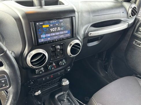 Used 2015 Jeep Wrangler Unlimited Sahara w/ Connectivity Group image 34