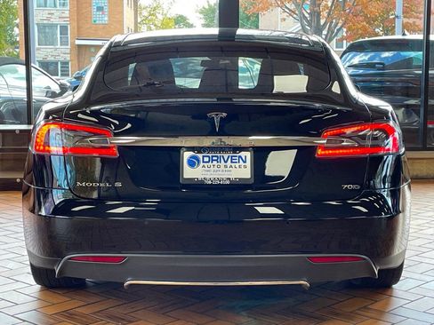 Used 2016 Tesla Model S 70D image 9