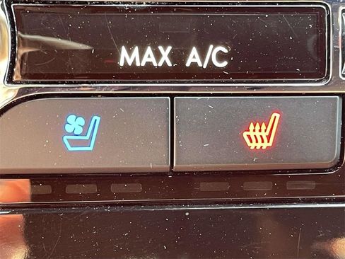 Certified 2023 Lincoln Navigator Reserve image 19