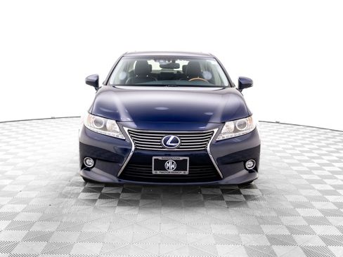 Used 2015 Lexus ES 300h image 8
