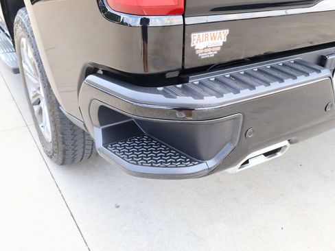 Certified 2023 Chevrolet Silverado 1500 High Country w/ Technology Package AWD/4WD image 32
