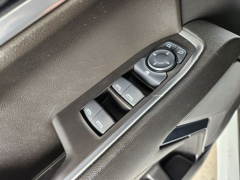 Certified 2025 Chevrolet Silverado 1500 LT RWD image 23