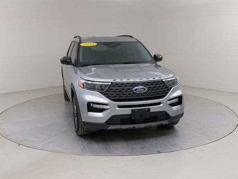 Certified 2022 Ford Explorer XLT w/ XLT Sport Appearance Package AWD/4WD image 12