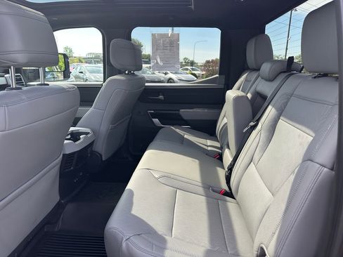 Used 2025 Toyota Tundra Limited AWD/4WD image 14