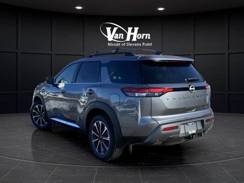 New 2026 Nissan Pathfinder Platinum image 34