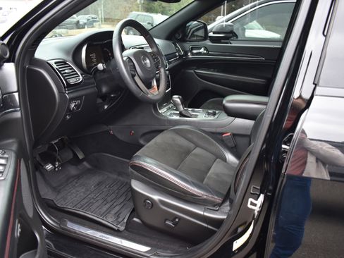 Used 2019 Jeep Grand Cherokee Trailhawk image 12