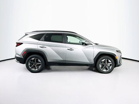 Used 2025 Hyundai Tucson SEL AWD/4WD image 10