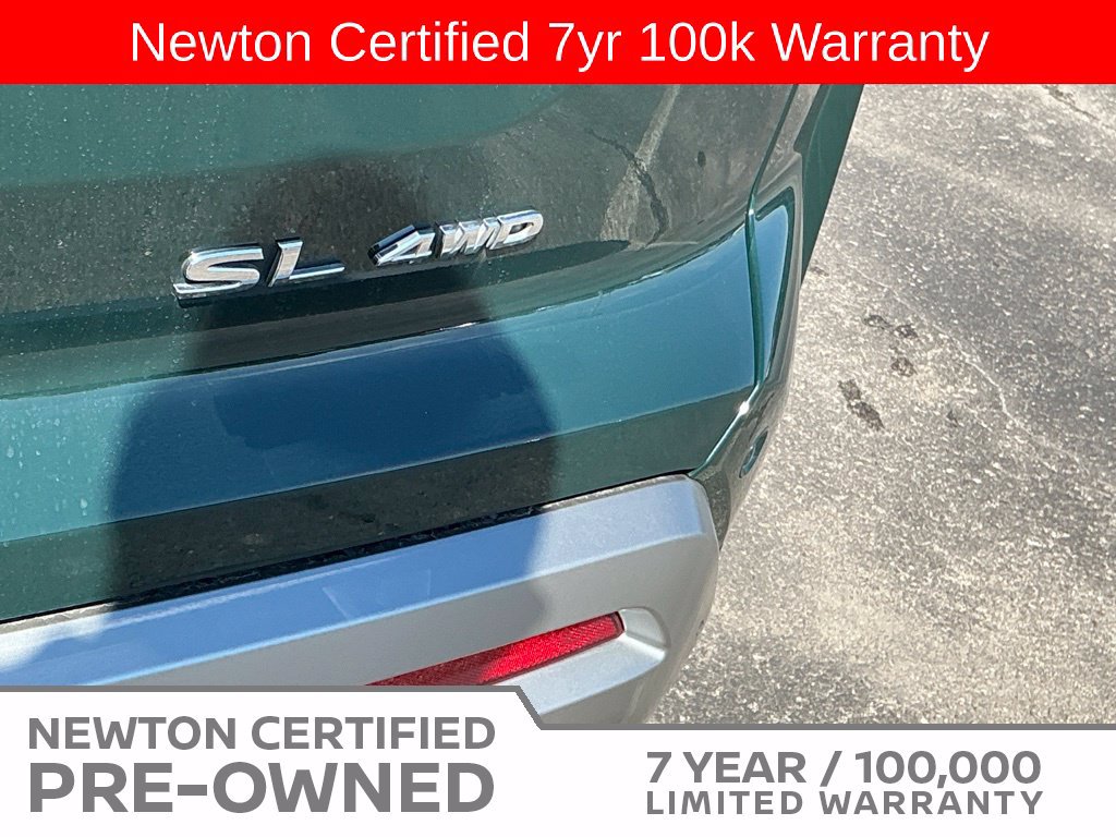 Used 2023 Nissan Pathfinder SL AWD/4WD image 9