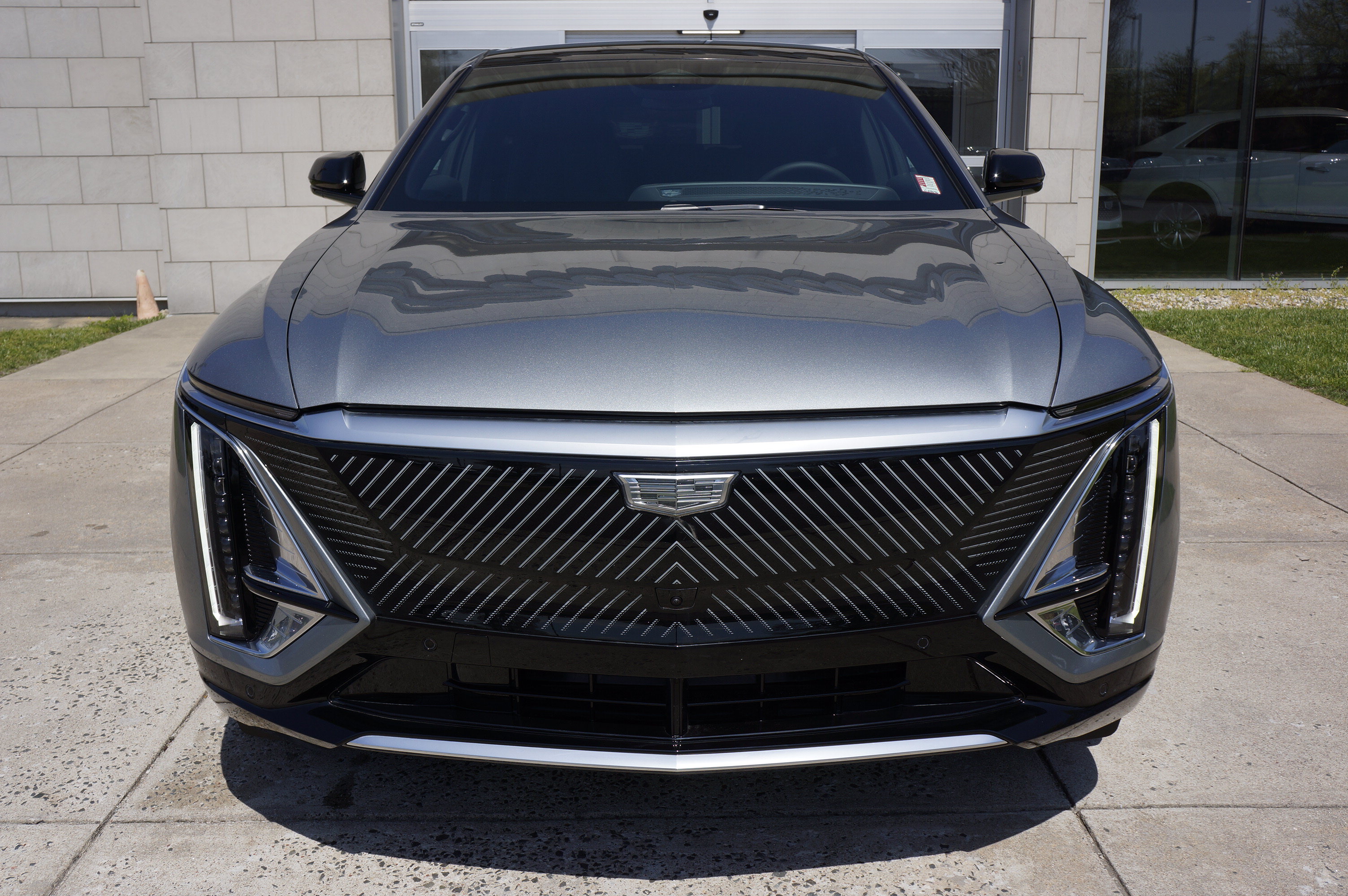 Used 2024 Cadillac Lyriq Tech RWD image 14