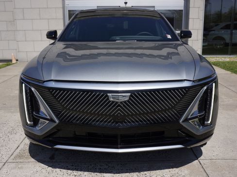 Used 2024 Cadillac Lyriq Tech image 14