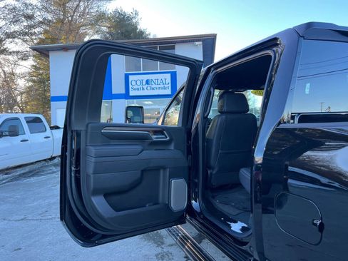 Certified 2025 Chevrolet Silverado 2500 High Country w/ Midnight Edition image 31