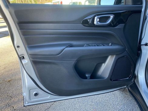 New 2026 Jeep Compass Latitude image 20