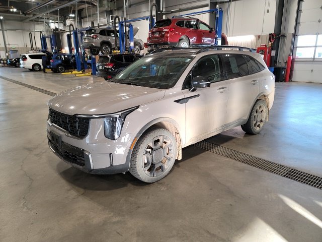 Used 2025 Kia Sorento X-Line EX AWD/4WD image 3