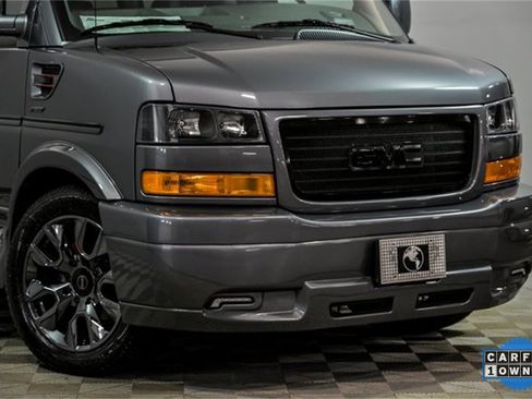 Used 2025 GMC Savana 2500 Extended w/ Driver Convenience Package image 2