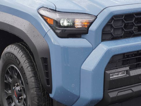 New 2025 Toyota 4Runner TRD Off-Road Premium image 3