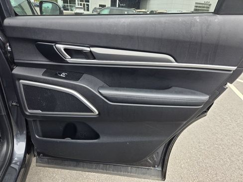 Used 2022 Kia Telluride LX AWD/4WD image 29