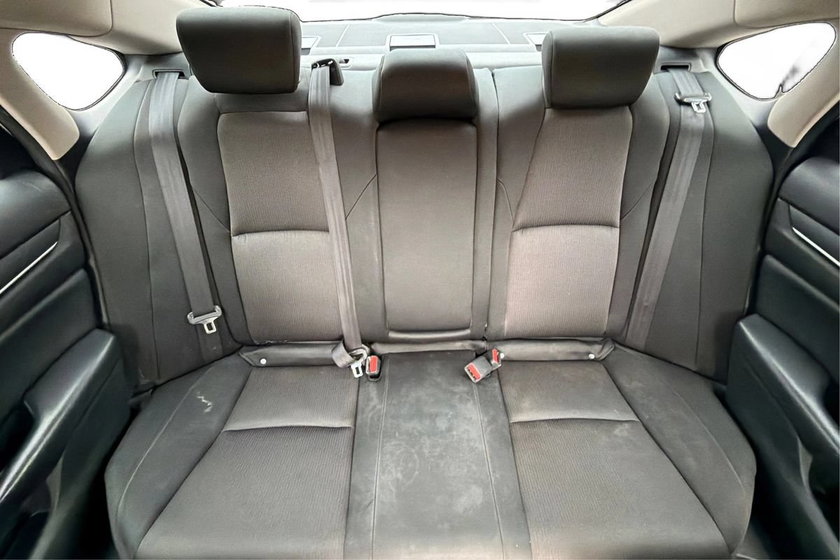Used 2018 Honda Accord EX image 14