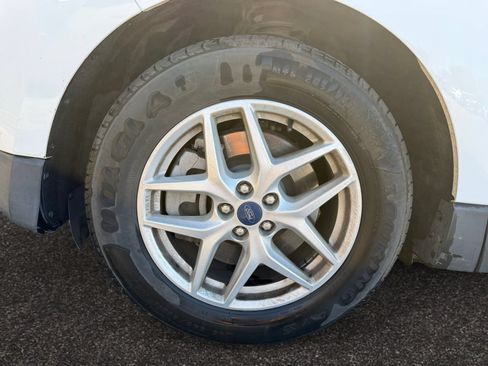 Used 2022 Ford Edge SEL AWD/4WD image 14