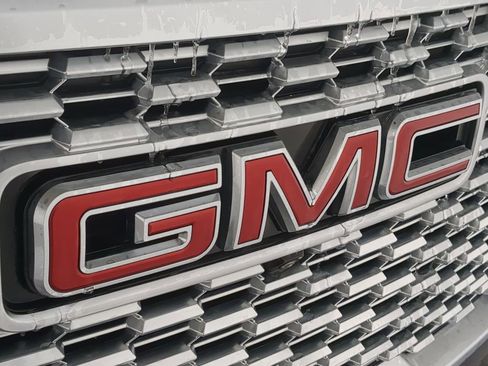 Used 2024 GMC Yukon Denali w/ Max Trailering Package image 23