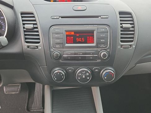 Used 2014 Kia Forte LX image 15