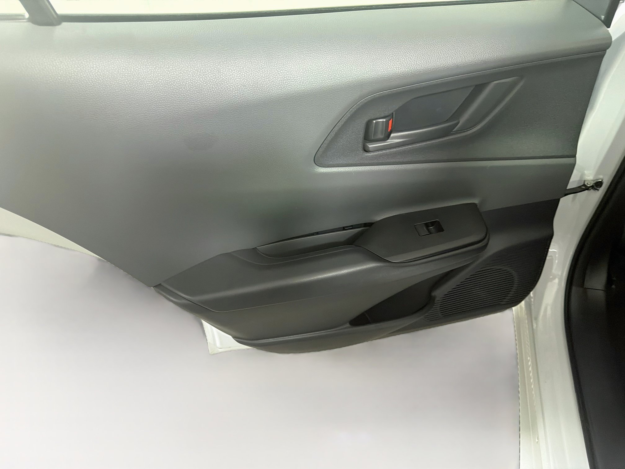 Used 2026 Toyota Prius LE FWD image 24