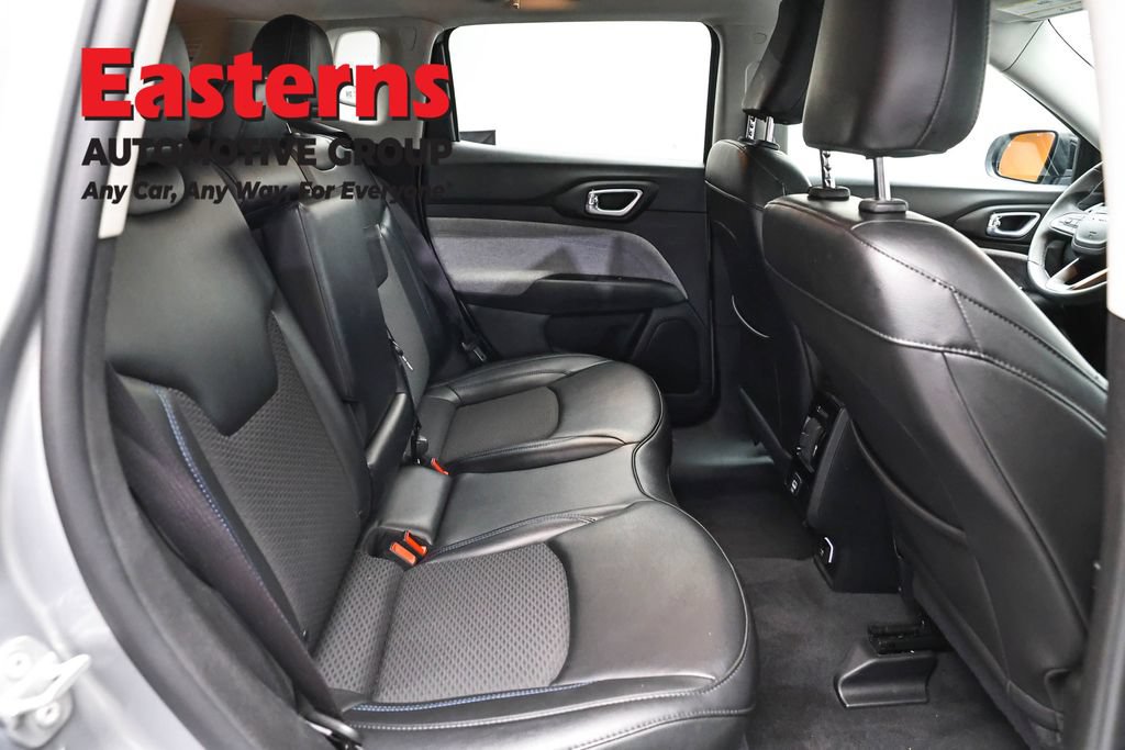 Used 2022 Jeep Compass Latitude AWD/4WD image 23