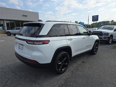 Used 2023 Jeep Grand Cherokee Altitude