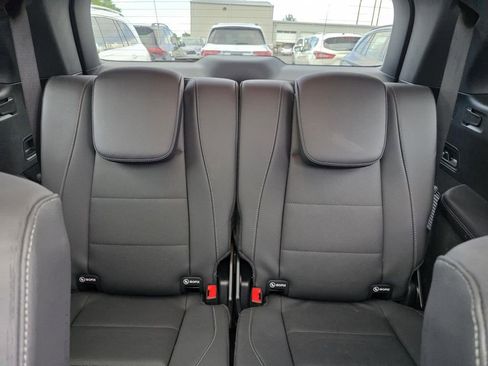 Certified 2025 Mercedes-Benz GLS 450 4MATIC image 31