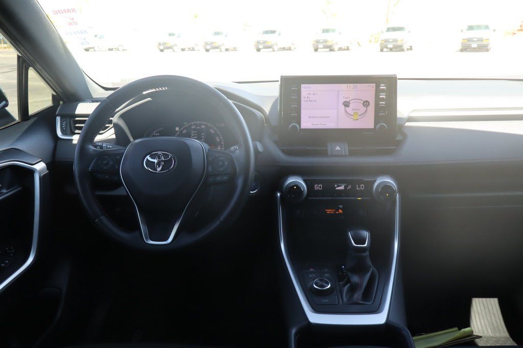 Used 2021 Toyota RAV4 SE w/ Weather & Moonroof Package AWD/4WD image 27