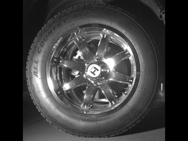 Used 2019 RAM 1500 Laramie AWD/4WD image 9