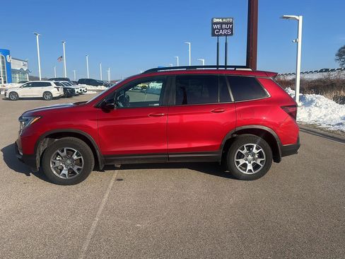 Used 2023 Honda Passport TrailSport image 6