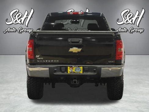 Used 2011 Chevrolet Silverado 1500 LTZ AWD/4WD image 23
