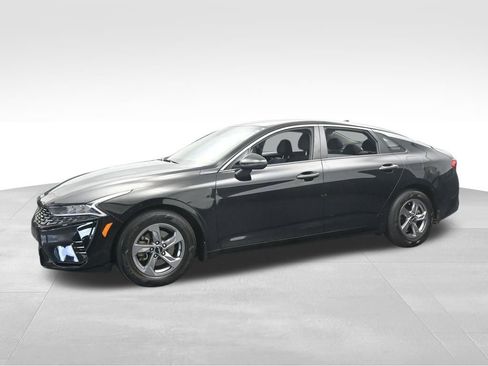 Used 2022 Kia K5 LXS image 2