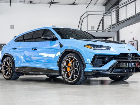 Used 2024 Lamborghini Urus Performante AWD/4WD image 8