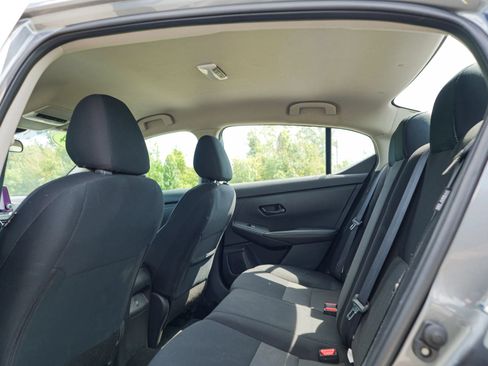 Used 2024 Nissan Sentra SV FWD image 10