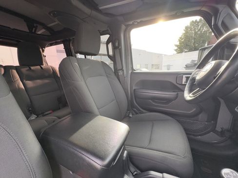 Certified 2022 Jeep Wrangler Unlimited Sport image 20