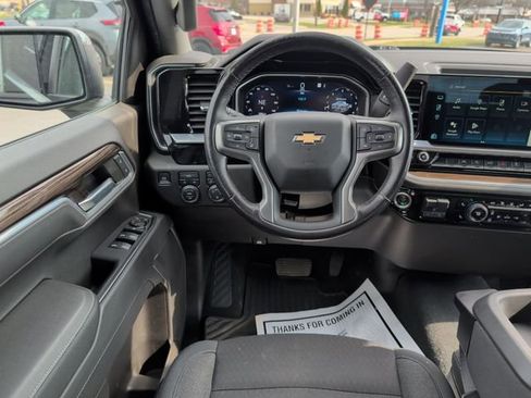 Used 2022 Chevrolet Silverado 1500 LT image 27