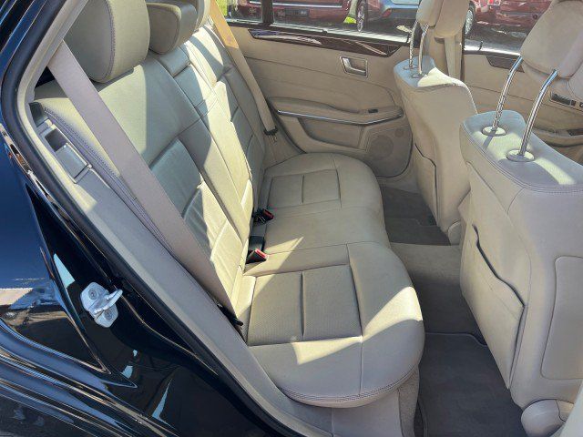 Used 2016 Mercedes-Benz E 350 4MATIC Wagon image 18