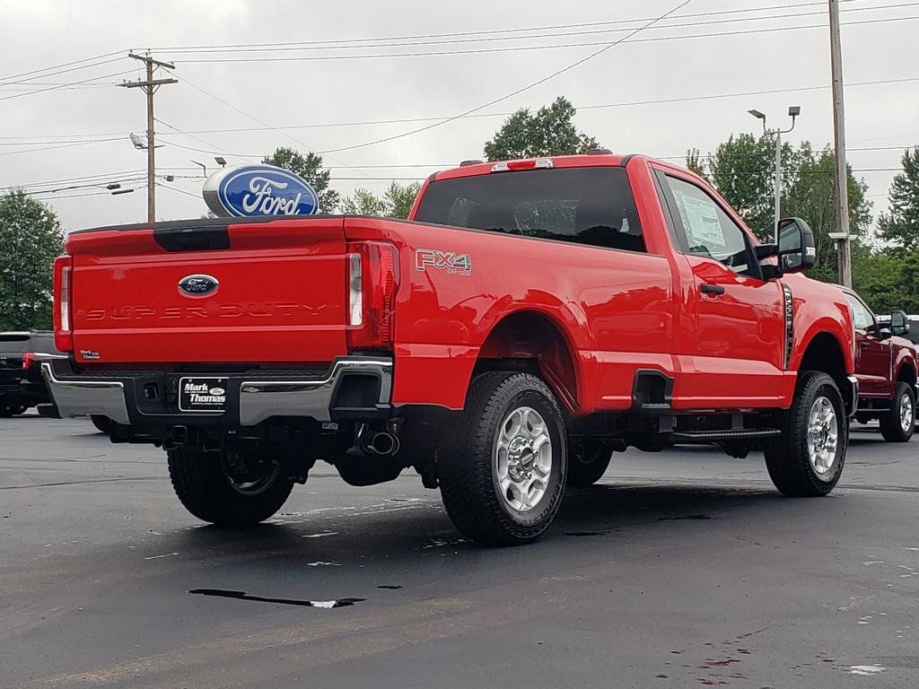 New 2026 Ford F250 XLT w/ FX4 Off-Road Package AWD/4WD image 4