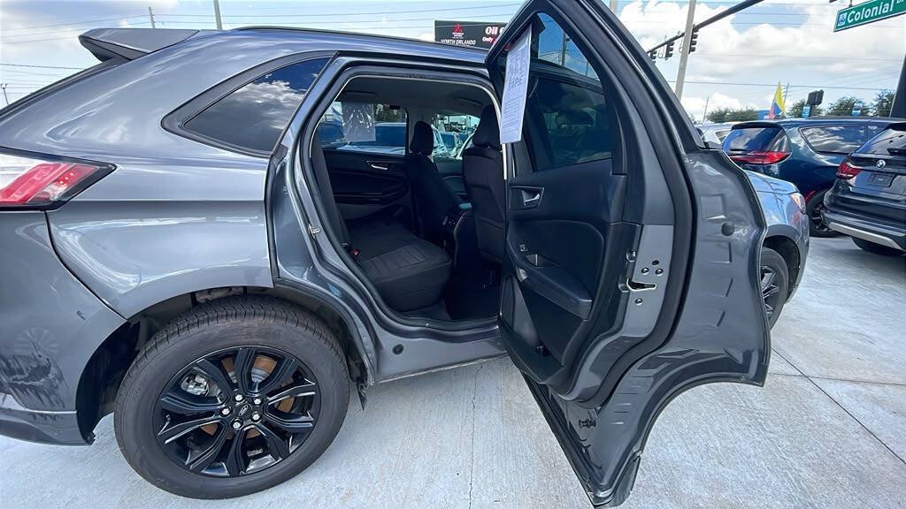 Used 2024 Ford Edge SE w/ Black Appearance Package AWD/4WD image 10