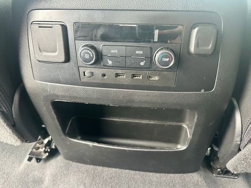 Used 2019 Chevrolet Tahoe LT image 14