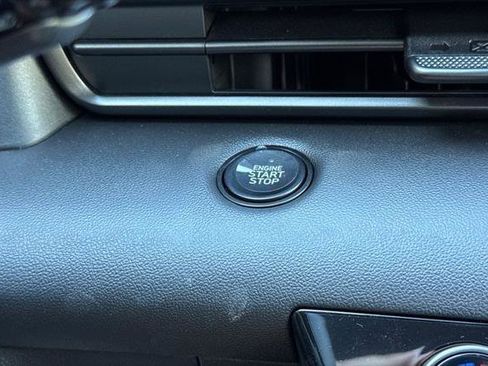 New 2025 Hyundai Elantra Sport image 18